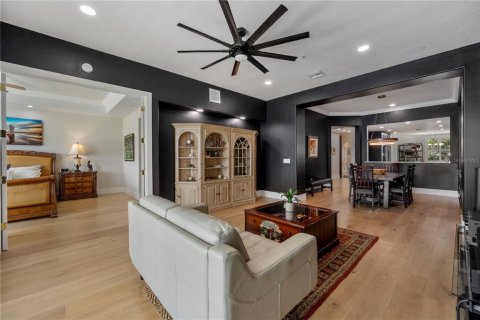 Condo in Orlando, Florida, 2 bedrooms  № 1846345 - photo 14