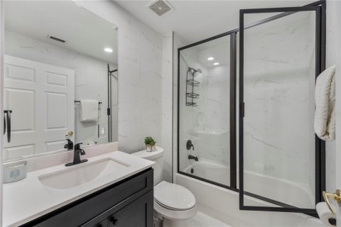 Condo in Orlando, Florida, 2 bedrooms  № 1846345 - photo 22