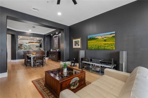 Condo in Orlando, Florida, 2 bedrooms  № 1846345 - photo 15