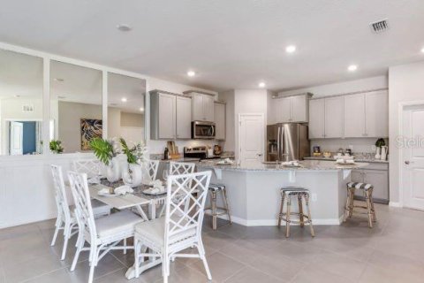 Casa en venta en Lakewood Ranch, Florida, 3 dormitorios, 145.39 m2 № 1773356 - foto 13