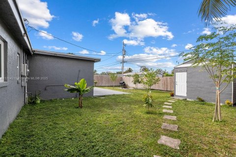 Casa en venta en Pompano Beach, Florida, 3 dormitorios, 129.13 m2 № 1985400 - foto 28