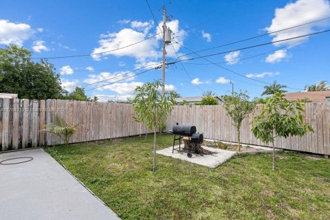 Casa en venta en Pompano Beach, Florida, 3 dormitorios, 129.13 m2 № 1985400 - foto 30