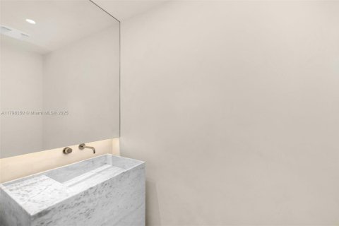 Condominio en venta en Miami, Florida, 2 dormitorios, 104.33 m2 № 1715199 - foto 19