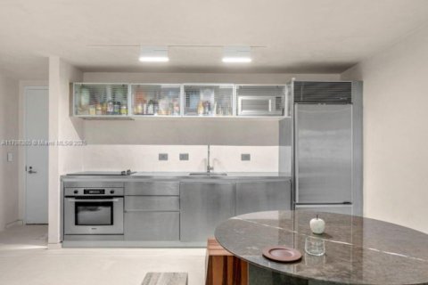 Condominio en venta en Miami, Florida, 2 dormitorios, 104.33 m2 № 1715199 - foto 16