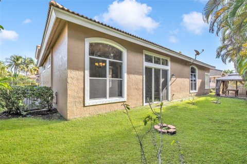 Casa en alquiler en Coral Springs, Florida, 5 dormitorios, 305.37 m2 № 2026218 - foto 13