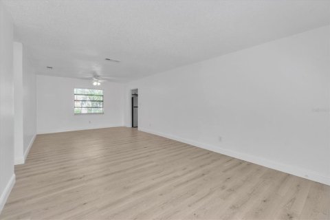 Villa ou maison à louer à Sanford, Floride: 2 chambres, 97.83 m2 № 2383987 - photo 7