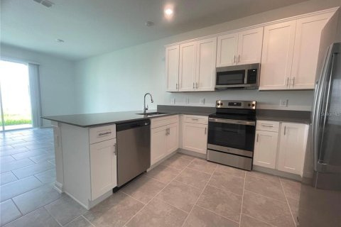 Adosado en alquiler en Kissimmee, Florida, 3 dormitorios, 166.95 m2 № 1523470 - foto 3