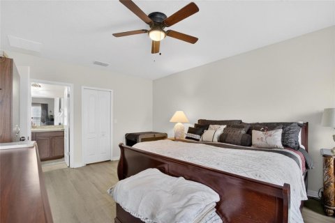 Casa en venta en Winter Haven, Florida, 4 dormitorios, 166.57 m2 № 2217669 - foto 24