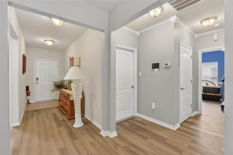 Casa en venta en Winter Haven, Florida, 4 dormitorios, 166.57 m2 № 2217669 - foto 4