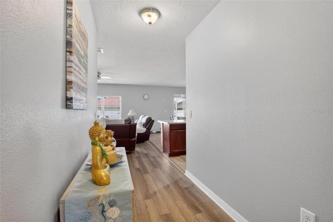 Casa en venta en Winter Haven, Florida, 4 dormitorios, 166.57 m2 № 2217669 - foto 20