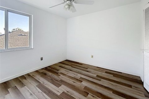 Casa en venta en Tampa, Florida, 4 dormitorios, 250.65 m2 № 2388286 - foto 16