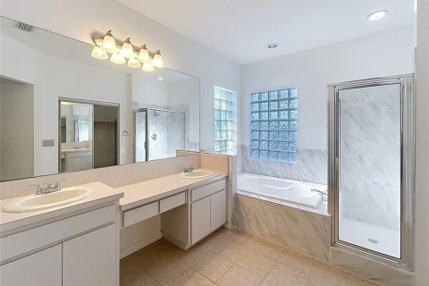 Casa en venta en Tampa, Florida, 4 dormitorios, 250.65 m2 № 2388286 - foto 20