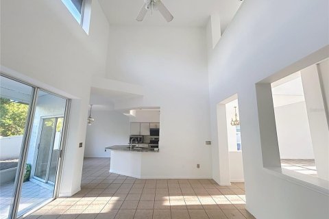 Casa en venta en Tampa, Florida, 4 dormitorios, 250.65 m2 № 2388286 - foto 9