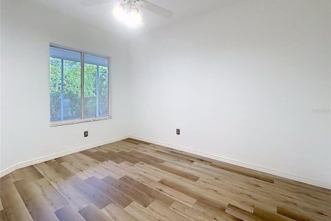 Casa en venta en Tampa, Florida, 4 dormitorios, 250.65 m2 № 2388286 - foto 12