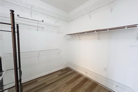 Casa en venta en Tampa, Florida, 4 dormitorios, 250.65 m2 № 2388286 - foto 24