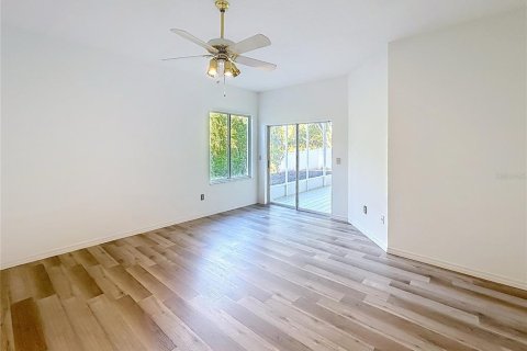 Casa en venta en Tampa, Florida, 4 dormitorios, 250.65 m2 № 2388286 - foto 13