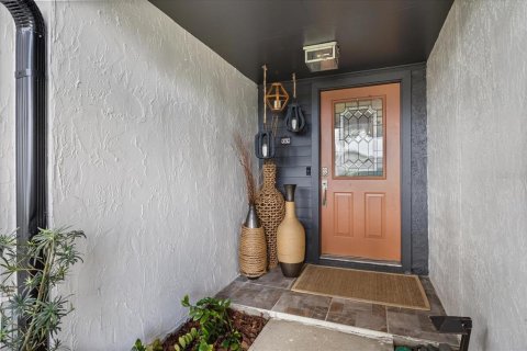 House in Orlando, Florida 3 bedrooms, 155.52 sq.m. № 1886315 - photo 3