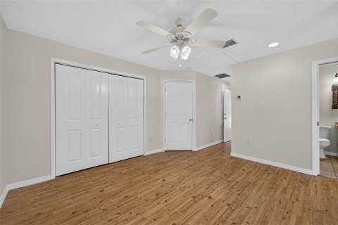 House in Maitland, Florida 5 bedrooms, 291.34 sq.m. № 2208658 - photo 29