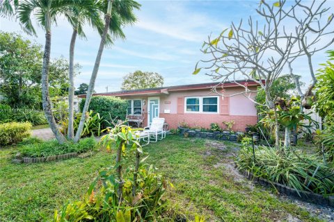 Villa ou maison à vendre à Hollywood, Floride: 3 chambres, 121.24 m2 № 1972105 - photo 2
