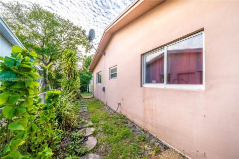 Villa ou maison à vendre à Hollywood, Floride: 3 chambres, 121.24 m2 № 1972105 - photo 23