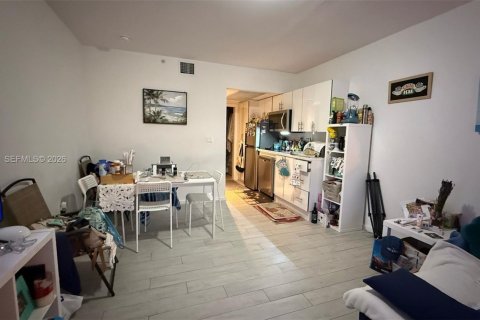 Купить кондоминиум в Майами-Бич, Флорида 1 спальня, 36.7м2, № 2005411 - фото 8