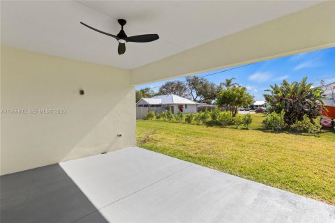 Купить виллу или дом в Порт-Сент-Луси, Флорида 4 спальни, 199.46м2, № 2009997 - фото 27