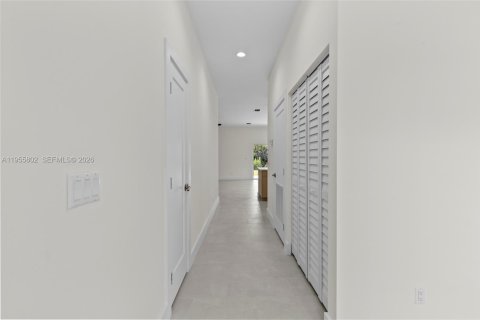 Купить виллу или дом в Порт-Сент-Луси, Флорида 4 спальни, 199.46м2, № 2009997 - фото 6