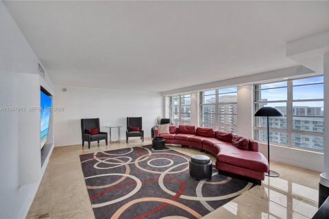 Condominio en venta en Miami Beach, Florida, 2 dormitorios, 205.31 m2 № 2060607 - foto 4