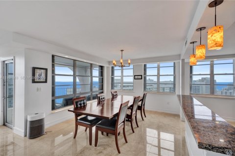 Condominio en venta en Miami Beach, Florida, 2 dormitorios, 205.31 m2 № 2060607 - foto 7