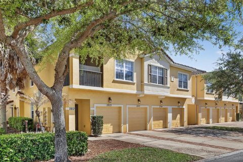 Copropriété à vendre à Kissimmee, Floride: 3 chambres, 116.59 m2 № 2216489 - photo 2