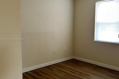 Снять в аренду квартиру в Майами, Флорида 4 спальни, № 1990609 - фото 22