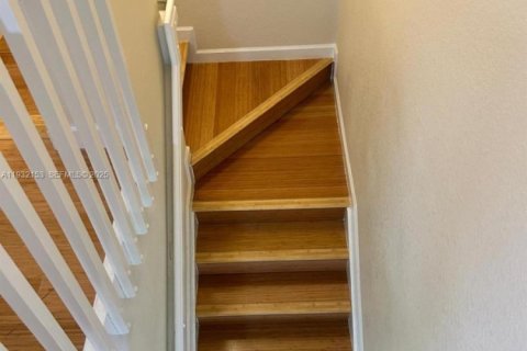 Снять в аренду квартиру в Майами, Флорида 4 спальни, № 1990609 - фото 13