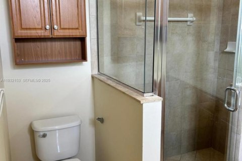 Снять в аренду квартиру в Майами, Флорида 4 спальни, № 1990609 - фото 19