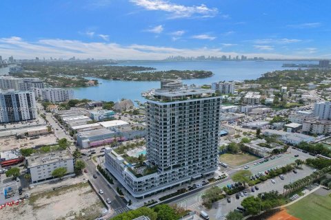 Copropriété à louer à Miami Beach, Floride: 2 chambres № 2082327 - photo 2
