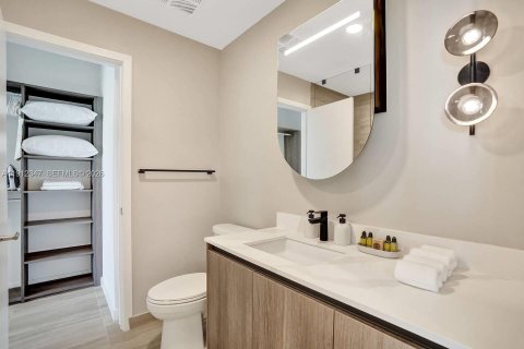 Copropriété à louer à Miami Beach, Floride: 2 chambres № 2082327 - photo 5
