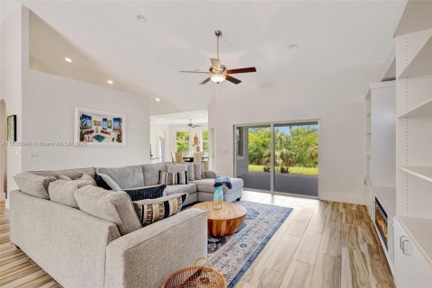 Villa ou maison à vendre à St. Lucie, Floride: 3 chambres, 257.06 m2 № 1820145 - photo 14