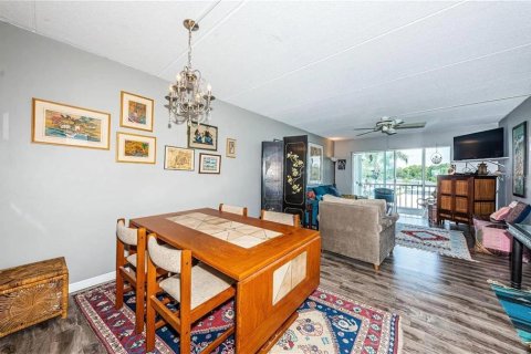 Copropriété à vendre à Saint Petersburg, Floride: 2 chambres, 85.47 m2 № 2216818 - photo 8