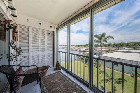 Copropriété à vendre à Saint Petersburg, Floride: 2 chambres, 85.47 m2 № 2216818 - photo 19