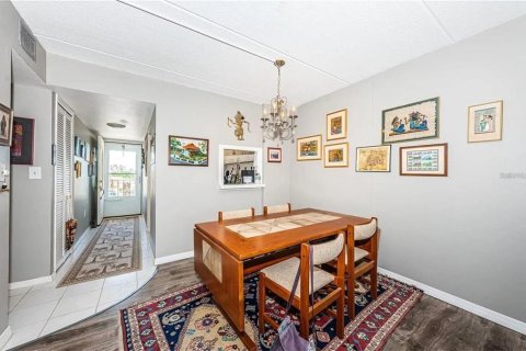 Copropriété à vendre à Saint Petersburg, Floride: 2 chambres, 85.47 m2 № 2216818 - photo 7