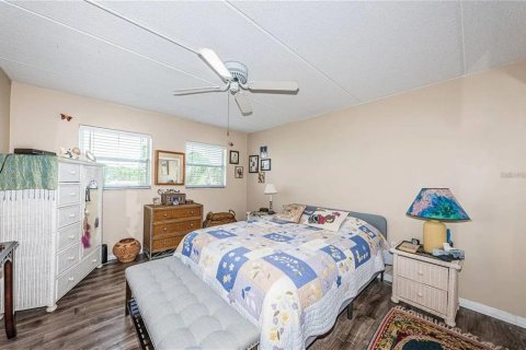 Copropriété à vendre à Saint Petersburg, Floride: 2 chambres, 85.47 m2 № 2216818 - photo 12