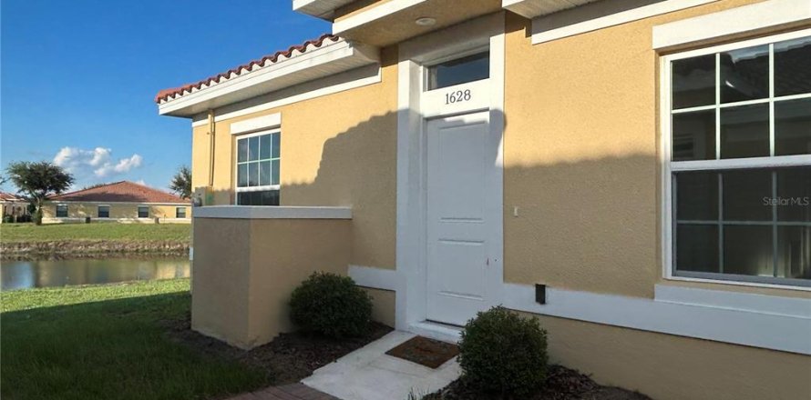 Casa en Kissimmee, Florida 2 dormitorios, 98.01 m2 № 1877366