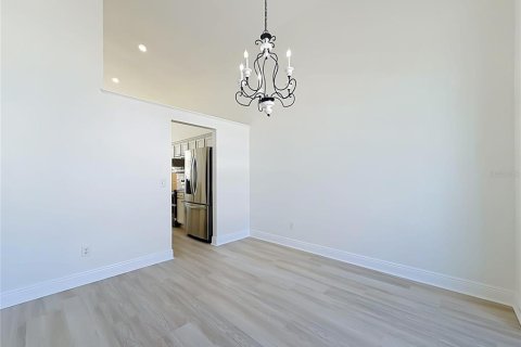 Villa ou maison à vendre à Orlando, Floride: 4 chambres, 269.32 m2 № 2428846 - photo 12