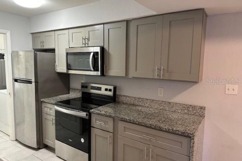 Condominio en alquiler en Kissimmee, Florida, 2 dormitorios, 87.05 m2 № 1578785 - foto 5