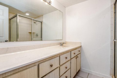 Townhouse in Leesburg, Florida 2 bedrooms, 119.66 sq.m. № 1886719 - photo 20