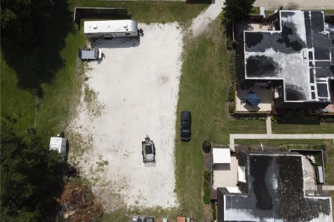 Townhouse in Leesburg, Florida 2 bedrooms, 119.66 sq.m. № 1886719 - photo 26
