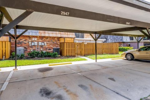Townhouse in Leesburg, Florida 2 bedrooms, 119.66 sq.m. № 1886719 - photo 4