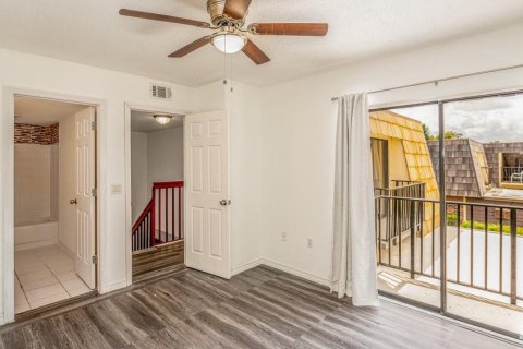 Townhouse in Leesburg, Florida 2 bedrooms, 119.66 sq.m. № 1886719 - photo 15