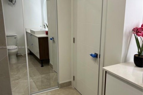 Copropriété à vendre à Sunny Isles Beach, Floride: 4 chambres, 222.97 m2 № 2035706 - photo 16