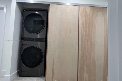 Copropriété à vendre à Sunny Isles Beach, Floride: 4 chambres, 222.97 m2 № 2035706 - photo 21