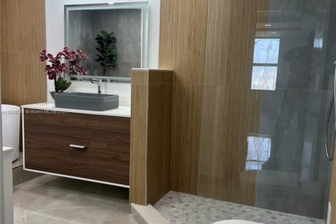 Copropriété à vendre à Sunny Isles Beach, Floride: 4 chambres, 222.97 m2 № 2035706 - photo 17